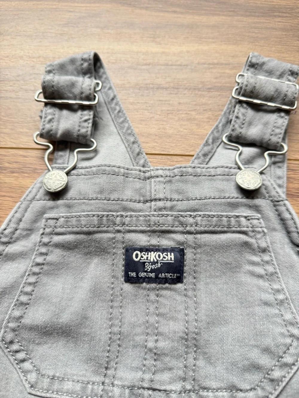 OshKosh B'gosh Boys Light Gray Denim Short Talls Overalls Size 4T - Picture 9 of 13
